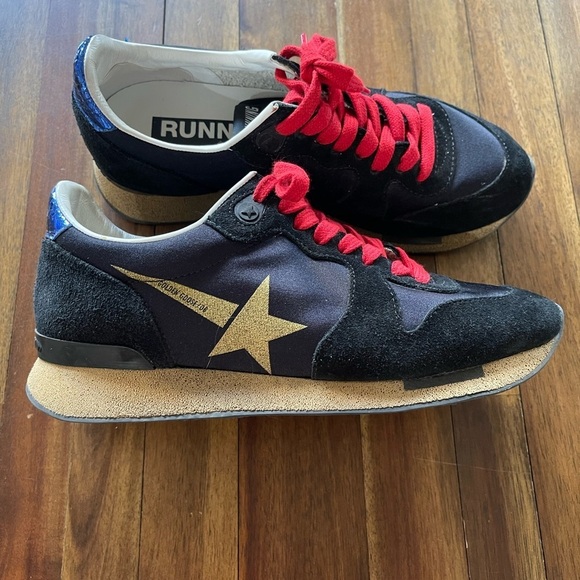Golden Goose Shoes - Golden Goose running sneakers black and gold
